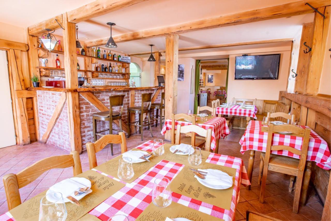 Penzion Sofinata & Pizzeria Шпиндлерув-Млин Экстерьер фото
